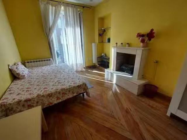 Barato Habitación en Calle de San Bernardo, Palacio
