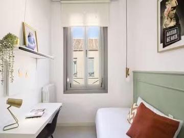 ¡Oferta! Habitación en Calle de San Lorenzo, Justicia