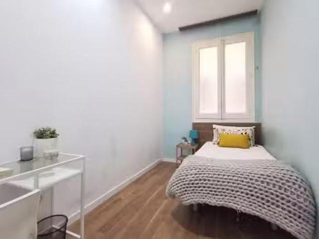 ¡En alquiler! Habitación en Calle de Valencia
