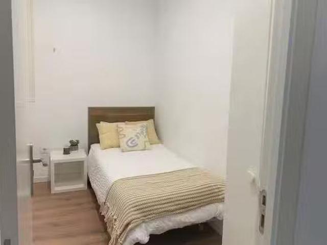 Barato Habitación en Calle de Valencia