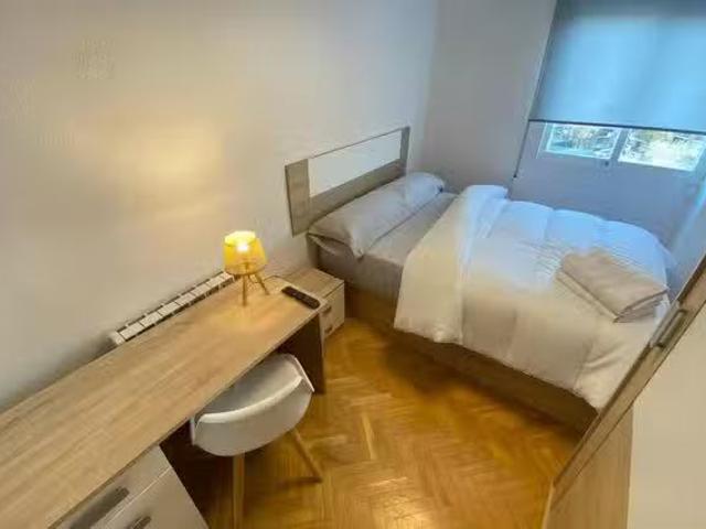 Único Habitación en Calle de Villajoyosa, Villaverde