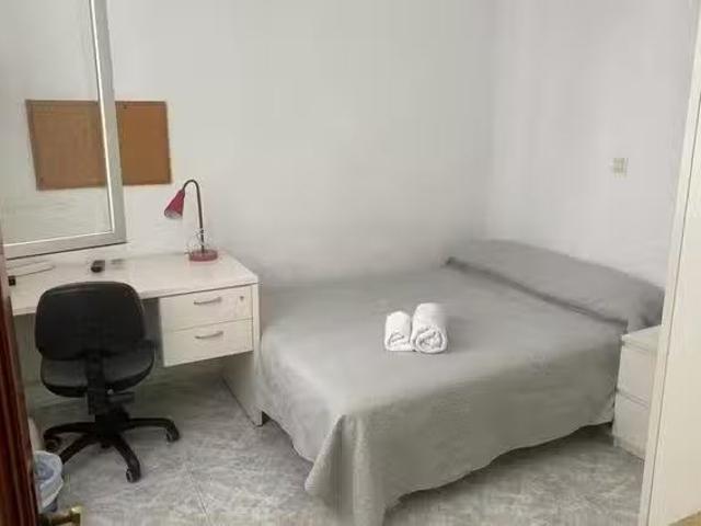 ¡Recién llegado! Habitación en Calle Diego de Almaguer