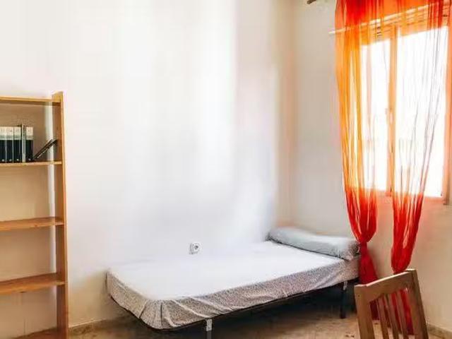 Bonito Habitación en Calle Garci Pérez, San Bartolomé