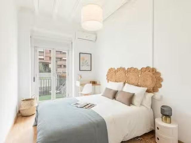 ¡Recién llegado! Habitación en Calle Hernán Cortés, El Pla del.