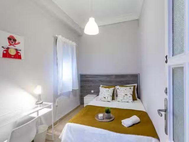 ¡En alquiler! Habitación en Calle Honorato Juan, Arrancapins