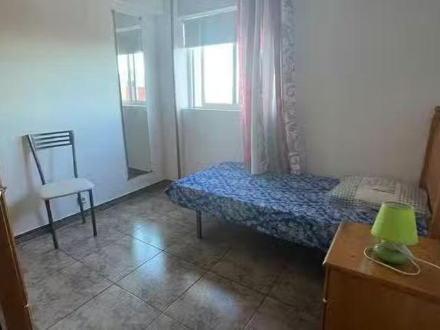 ¡Oferta! Habitación en Calle Juan B Melo