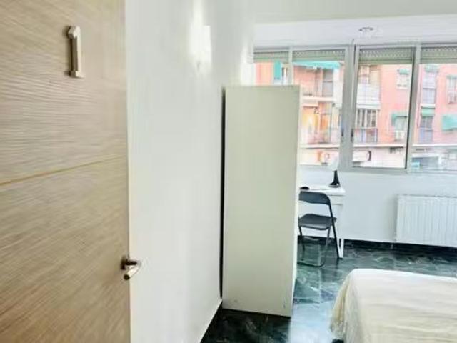 Bonito Habitación en Calle Pascual Hermanos