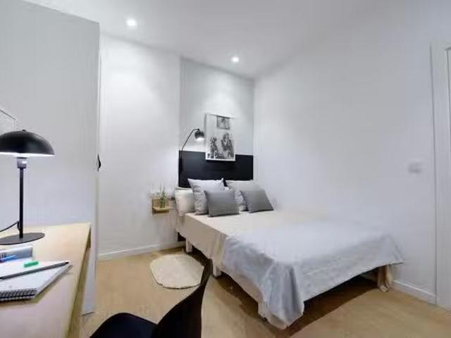 Acogedor Habitación en Calle Salamanca, Gran Vía