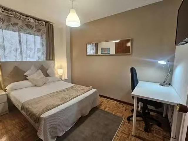 Único Habitación en Camino de la Esgaravita, Junta Municipal 5