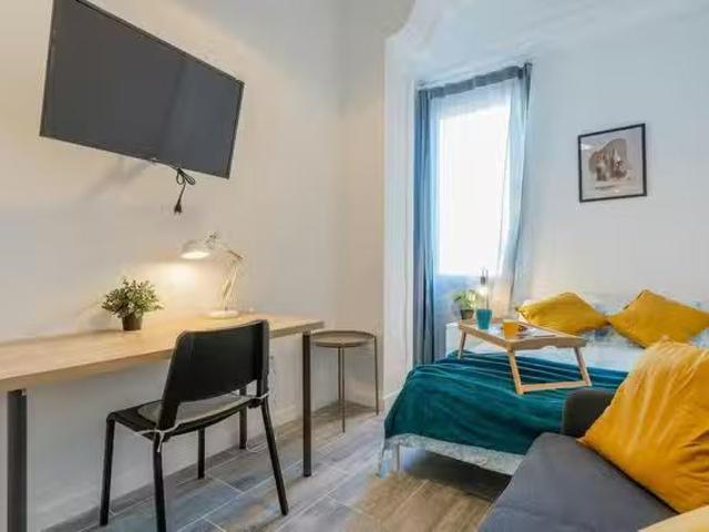 Encantador Habitación en Carrer Conca, Arrancapins