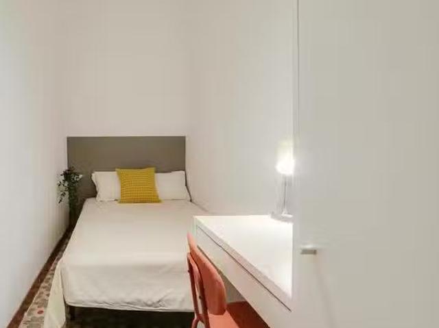 Barato Habitación en Carrer d'Aragó, L'Eixample