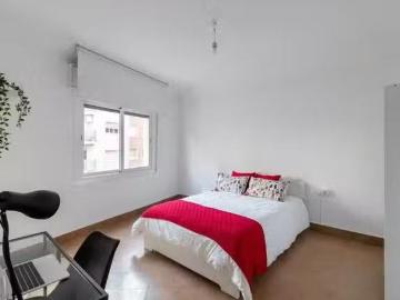 ¡En alquiler! Habitación en Carrer de València