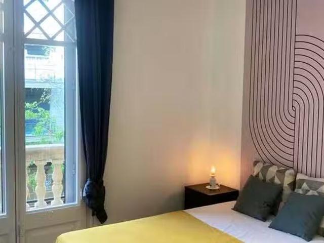 Bonito Habitación en Carrer de Viladomat
