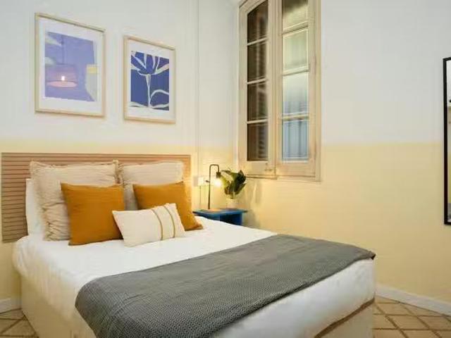 Único Habitación en Carrer de Betlem, Gràcia