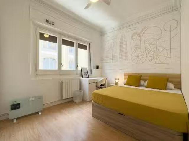 Nuevo Habitación en Carrer de Jonqueres, S. Pere, Santa Cateri.