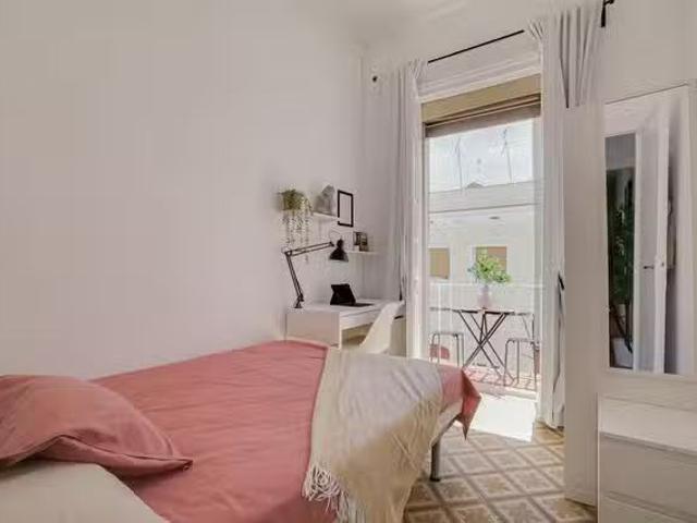 Único Habitación en Carrer de l'Encarnació, Gràcia