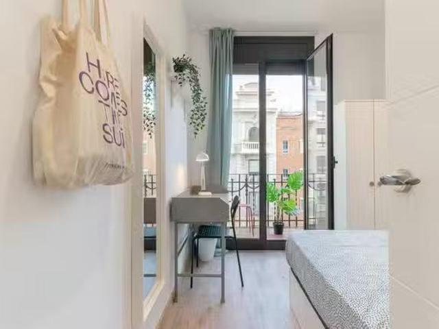 ¡Oferta! Habitación en Carrer de Muntaner, Sant Gervasi Galvany