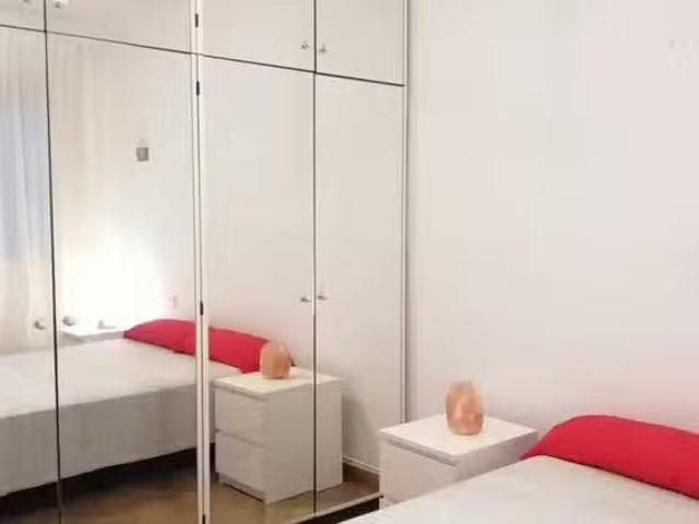 Acogedor Habitación en Carrer de París, La Nova Esquerra de l'.