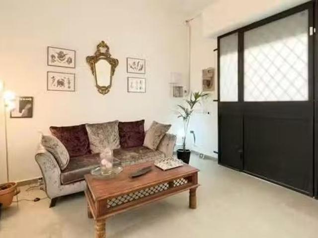 Único Habitación en Carrer de Pontons, Nou Barris