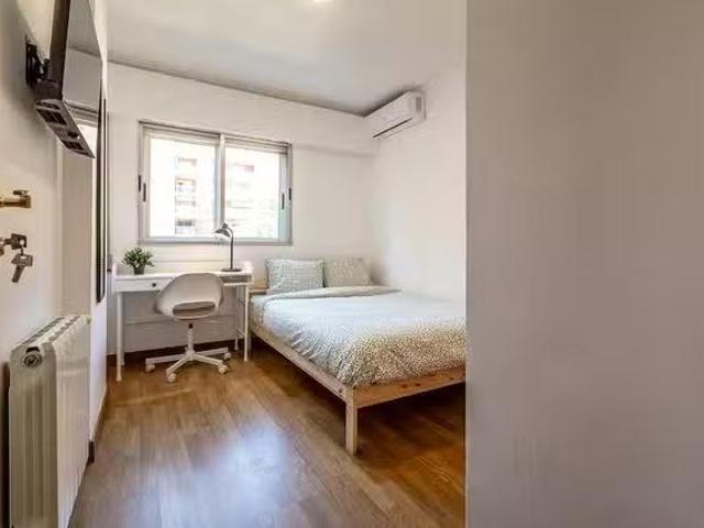 Único Habitación en Carrer de Sant Joan de Déu, Poblados Marít.