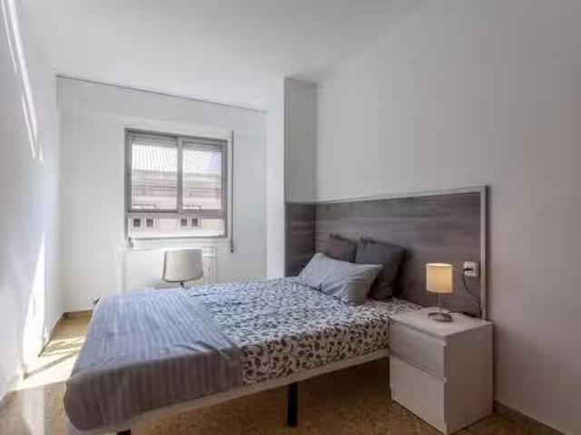 Bonito Habitación en Carrer de Sagunt