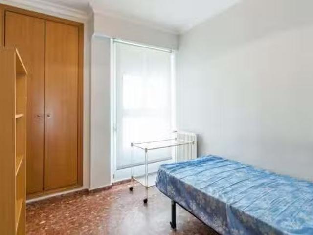 Acogedor Habitación en Carrer del Clariano