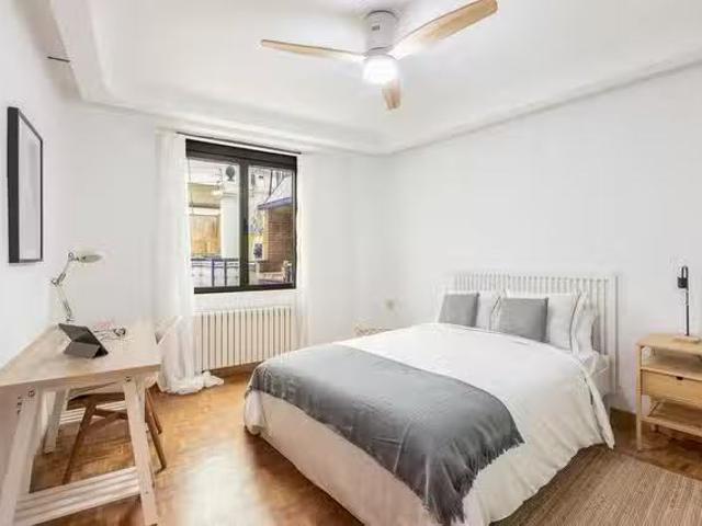 ¡En alquiler! Habitación en Carrer Doctor Vila Barberà, Arranc.