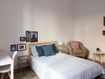 Encantador Habitación en Carrer Gran de Gràcia