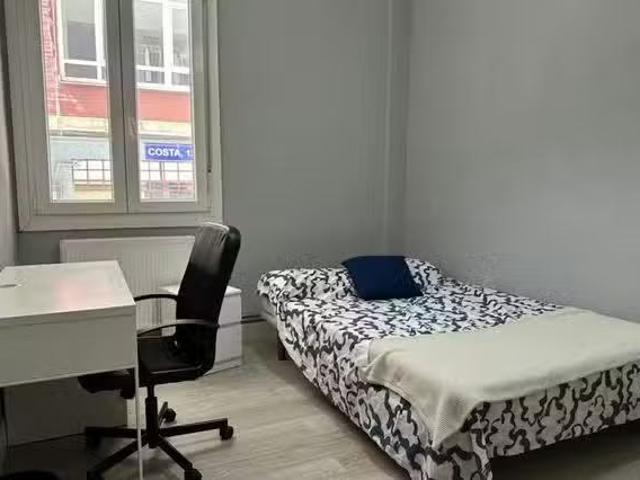 Nuevo Habitación en Fernández del Campo Kalea, Abando