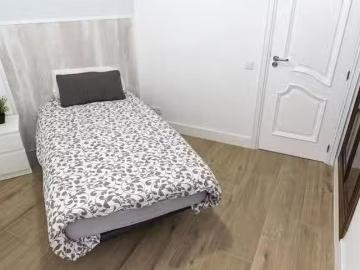 ¡En alquiler! Habitación en Paseo de los Pontones