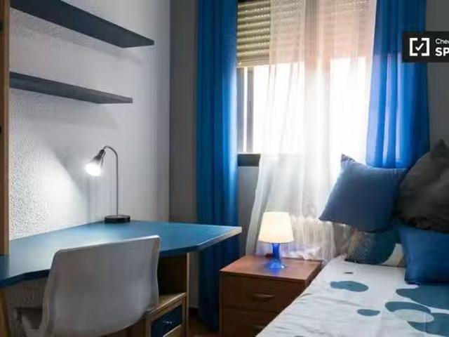 Encantador Habitación en piso compartido Alcalá de Henares