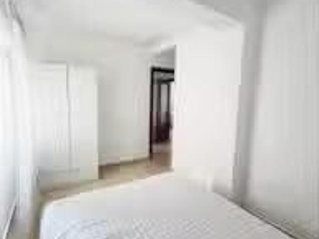 Bonito Habitación en piso compartido en alquiler en Massamagre.