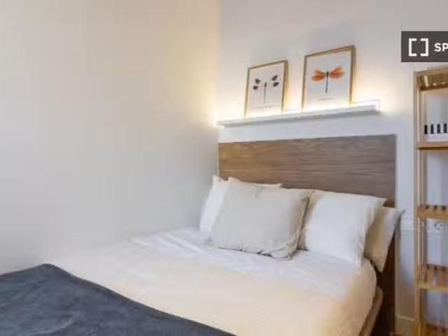 Acogedor Habitación en piso compartido en alquiler en Opañel.