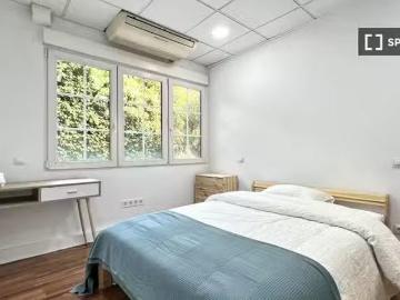 Único Habitación en piso compartido en alquiler en Piovera, Ma.