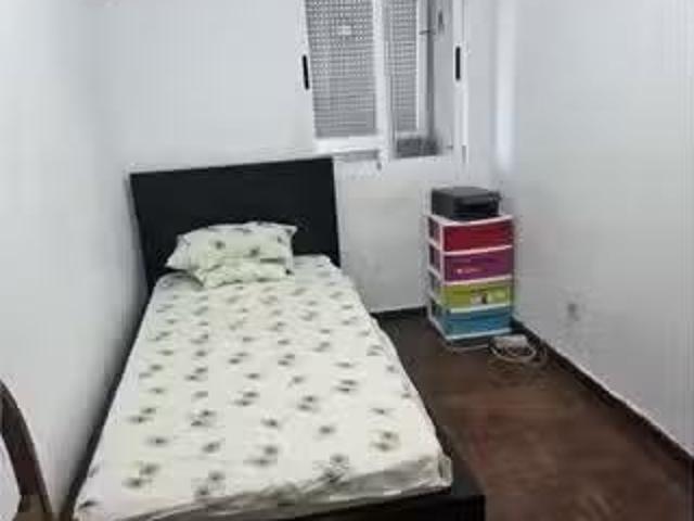 ¡Recién llegado! Habitación en piso compartido en alquiler en.