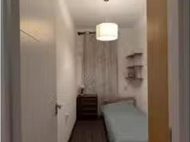 Nuevo Habitación en piso compartido en Provençals del Poblenou.
