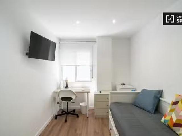 Bonito Habitación en piso compartido, La Creu del Grau, Valencia