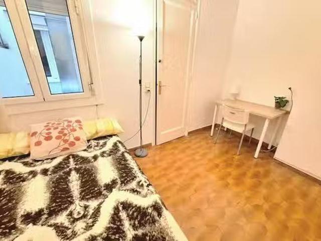 Bonito Habitación en Travessera de les Corts, Les Corts