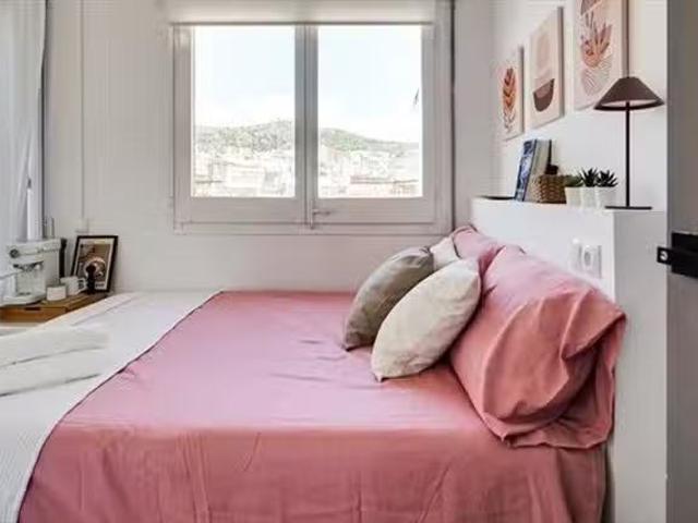 Bonito Habitación en 201 Passeig Valldaura