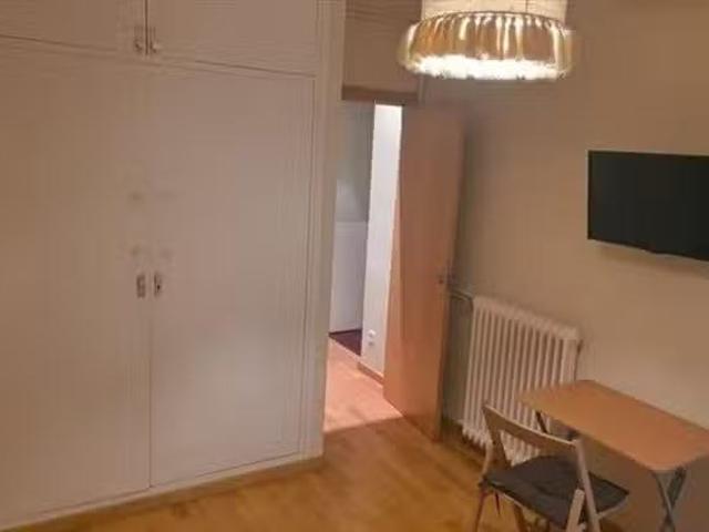 Único Habitación en 55 Carrer de Numància