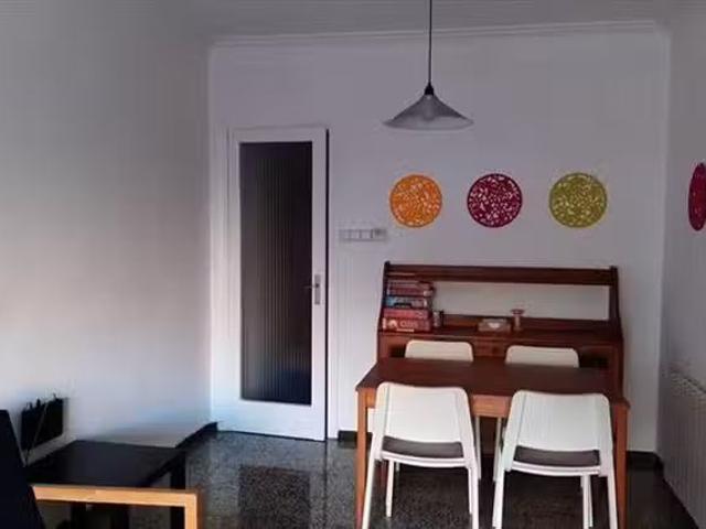 Encantador Habitación en 502 Carrer del Rosselló