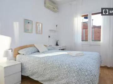 Encantador Habitaciones para alquilar en apartamento de 4 dorm.