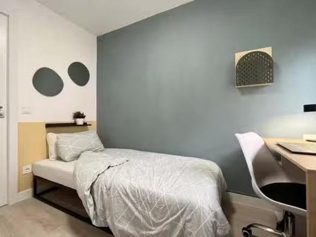 Único Piso de 1 habitación en Calle de San Dacio