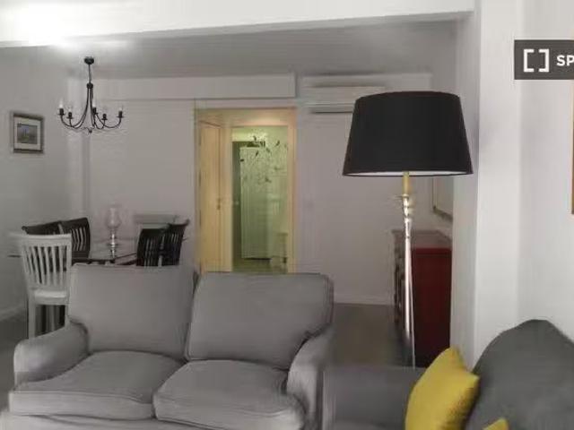 Único Piso de 2 dormitorios en alquiler en Alfalfa, Sevilla