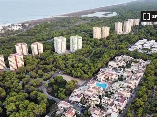 Barato Piso de 2 habitaciones en alquiler en El Saler, Valencia