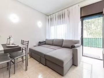 ¡Renta! Piso de 2 habitaciones en Villaviciosa