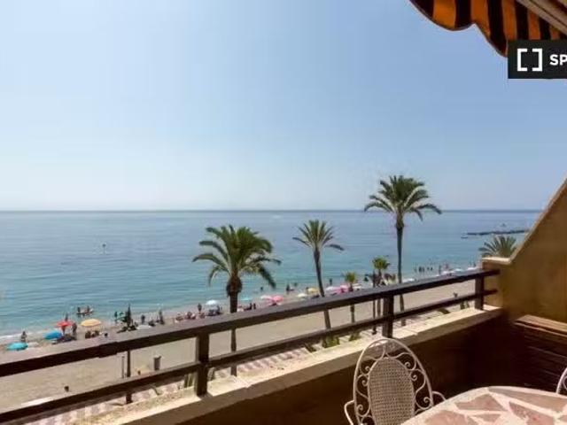 ¡Renta! Piso de 3 dormitorios en alquiler en Aguadulce, Almería