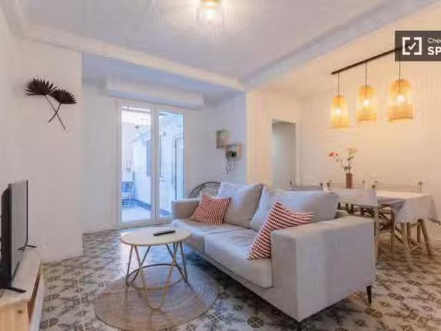 ¡Oferta! Piso en alquiler de 4 habitaciones en Mislata, Valencia