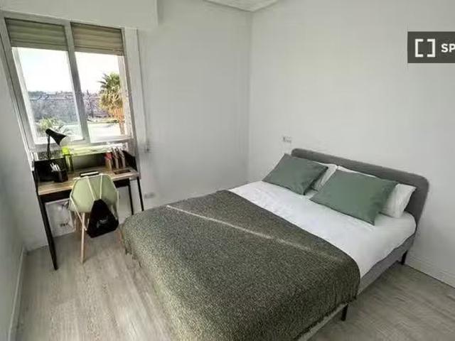 Barato Se alquila habitación en coliving de 10 habitaciones en.