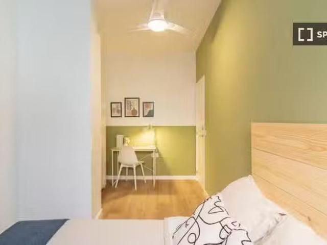 ¡Renta! Se alquila habitación en piso de 6 habitaciones en Mad.